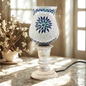 Blue Color Clover Leaf Mosaic Glass Lamp with Handcarved Wooden Base
